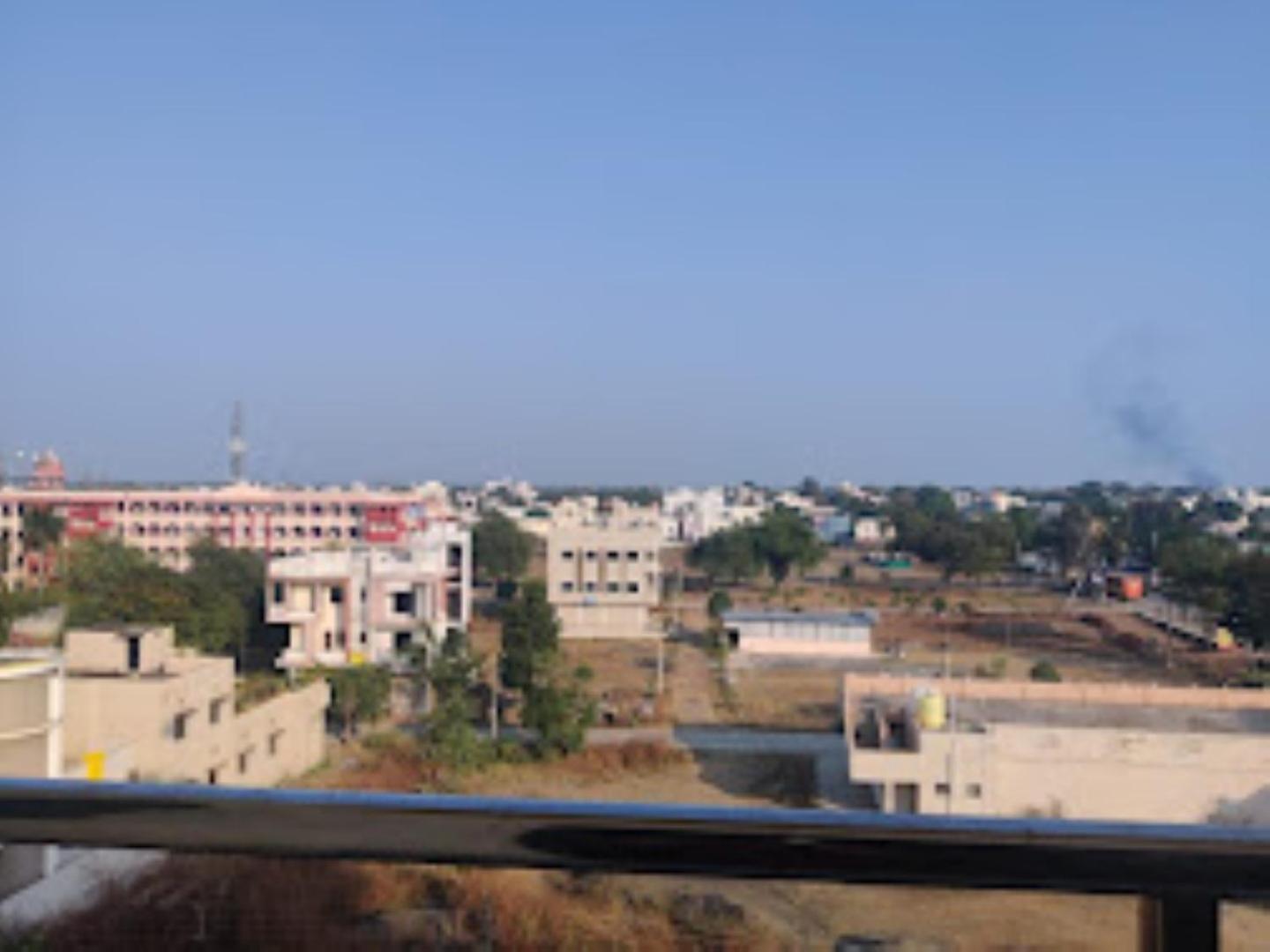 Hotel Hariram Tower Wardha المظهر الخارجي الصورة